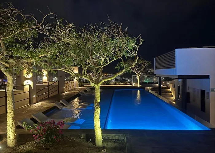 Apartment Rooftop Escape • Walk To • Luxury Cabo San Lucas